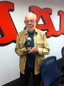 Al Jaffee mit dem Will Eisner Award