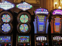 Spielautomaten in einem Casino