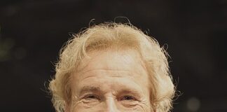 Porträt des deutschen Moderators Thomas Gottschalk, der mehrfach im MAD Magazin karikiert wurde.